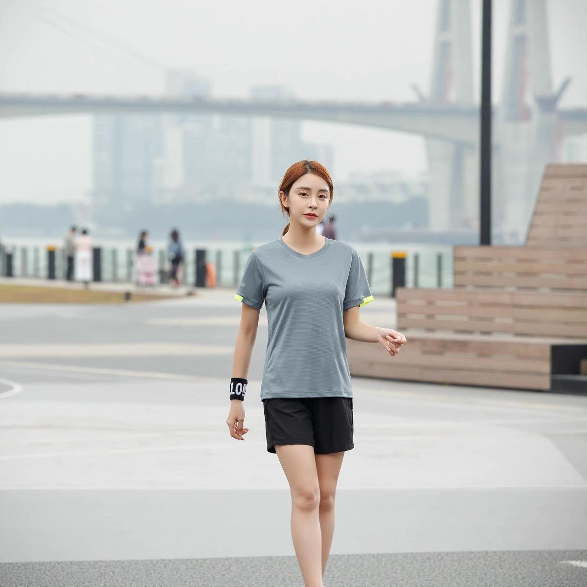 Summer Men's Quick Drying T-sh - Outdoor Sportsman Group 评论和价格